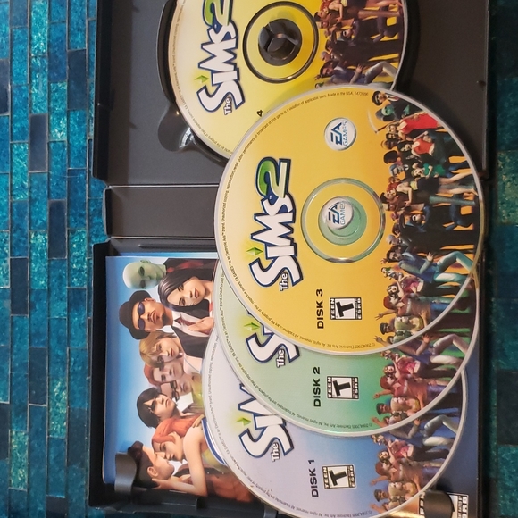 SIMS 2 (PC) - Base Game Plus 2 Expansions (Celebration Stuff & Nightlife) - Picture 4 of 10